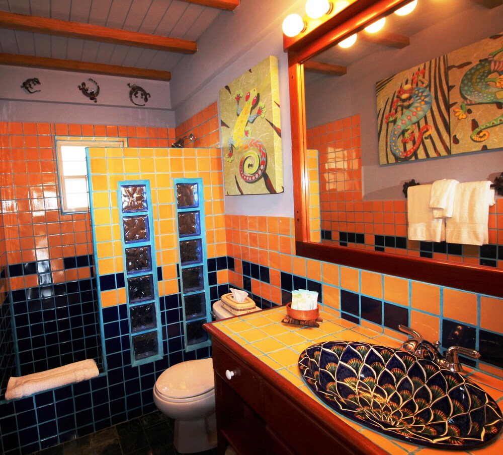 Luxury Villa, 2 Bedrooms, Sea View - Bathroom