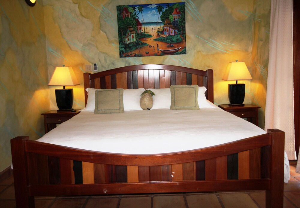 Luxury Room, 1 Bedroom, Partial Sea View - Guestroom