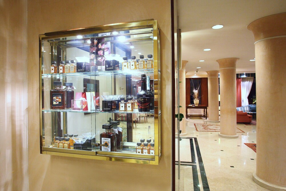 Gift Shop