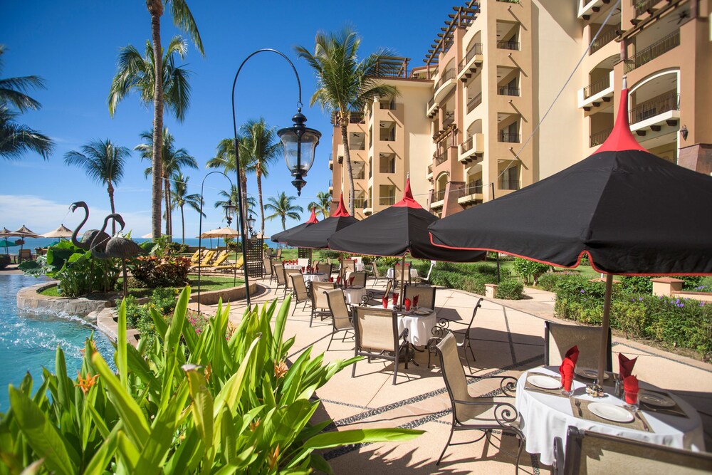 Outdoor dining, Villa La Estancia Beach Resort & Spa Riviera Nayarit