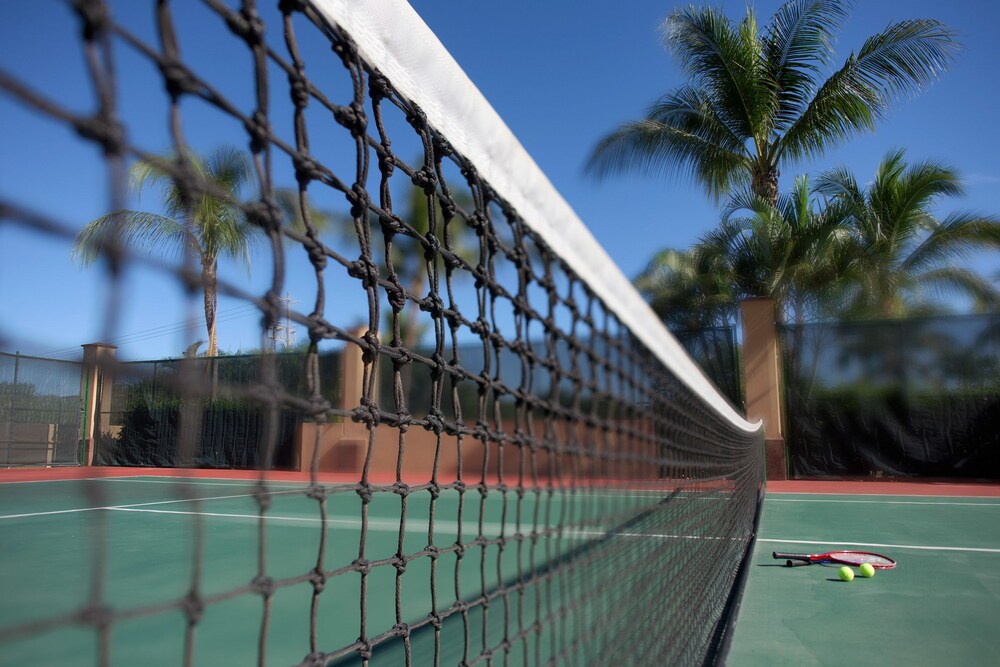 Tennis court, Villa La Estancia Beach Resort & Spa Riviera Nayarit