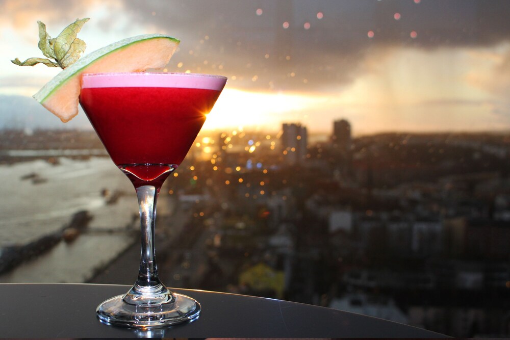 Hotel Bar