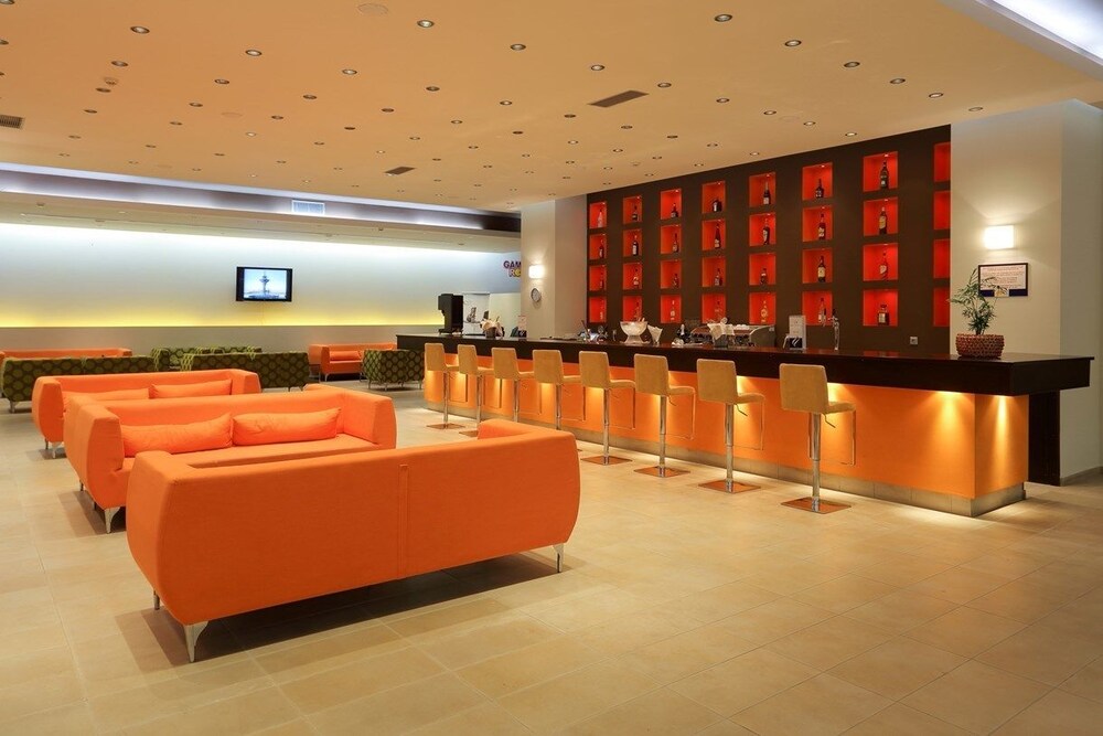 Hotel Lounge