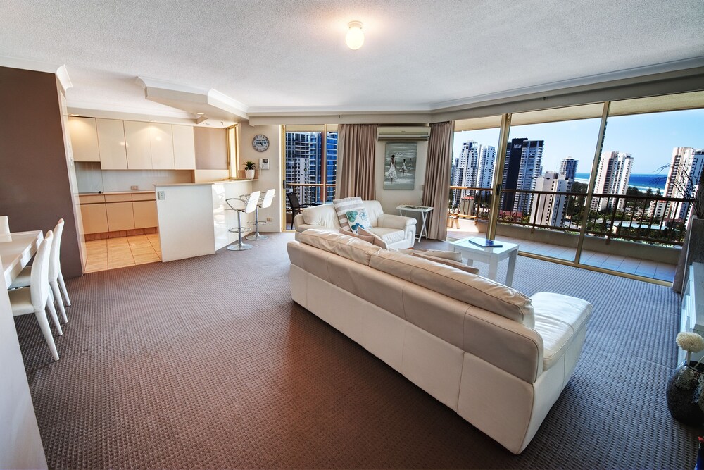 2 Bedroom Executive Plus Apartment - Beach/Ocean View