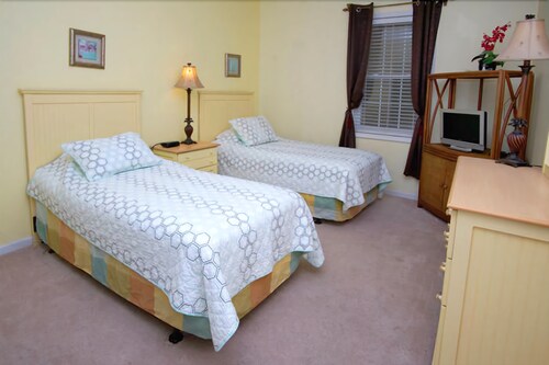 Condo, 3 Bedrooms (2 Queen bed 2 singles and 1 sofa bed) - Guestroom