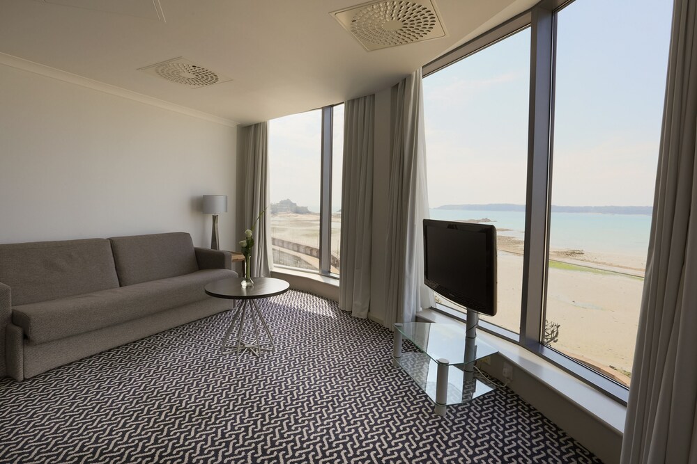 Guestroom View