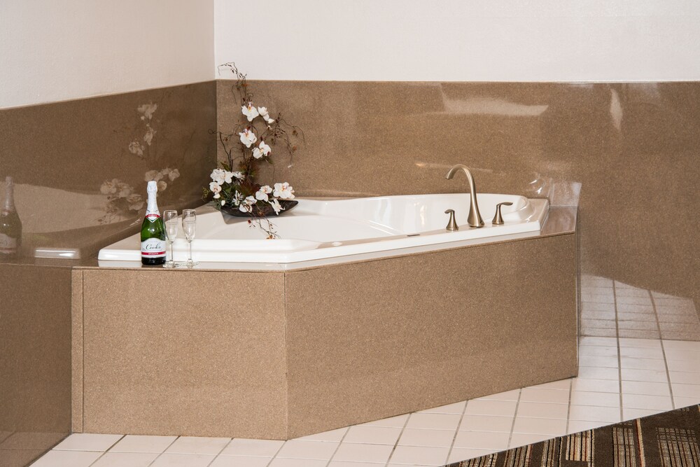 Jetted Tub