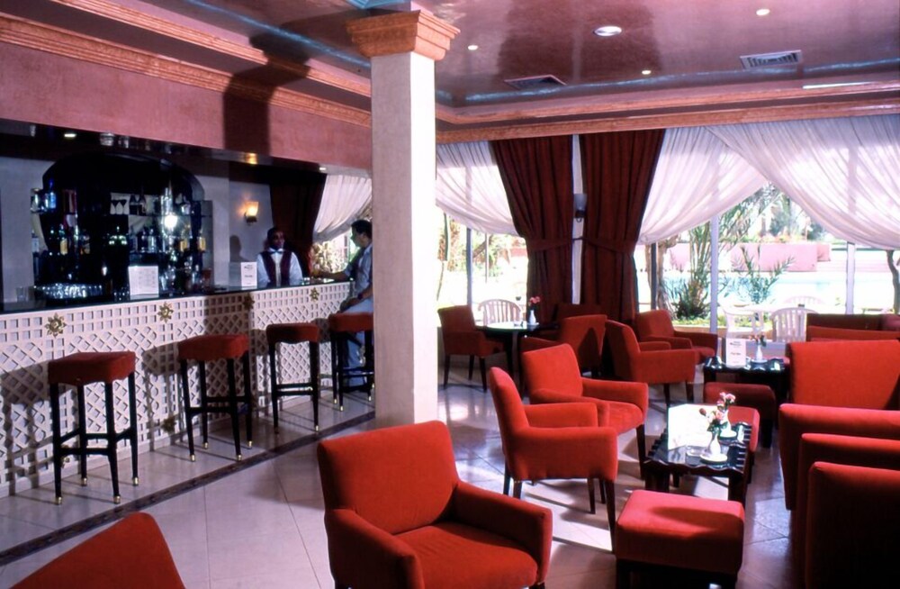 Hotel Bar