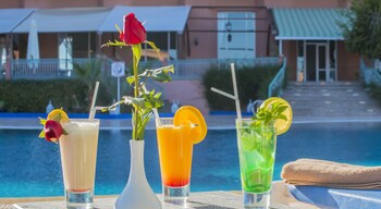 Poolside Bar