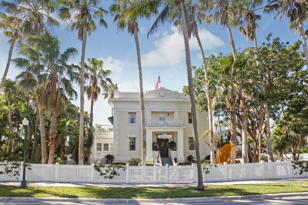 Hotel Front