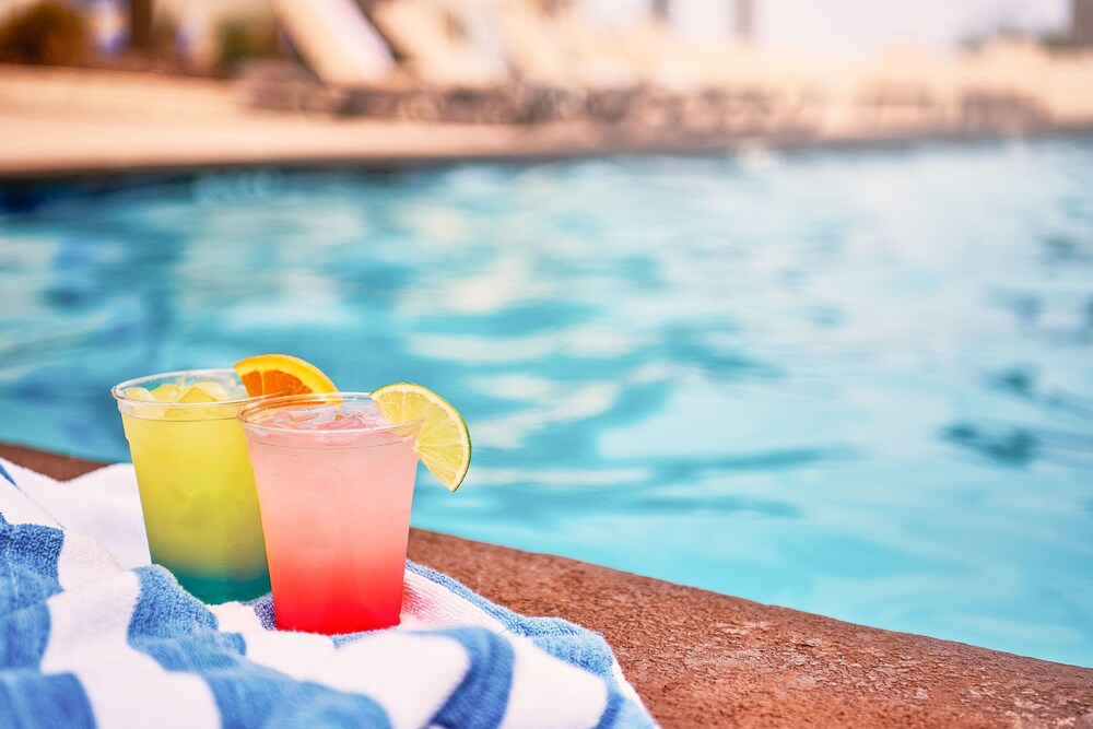 Poolside Bar
