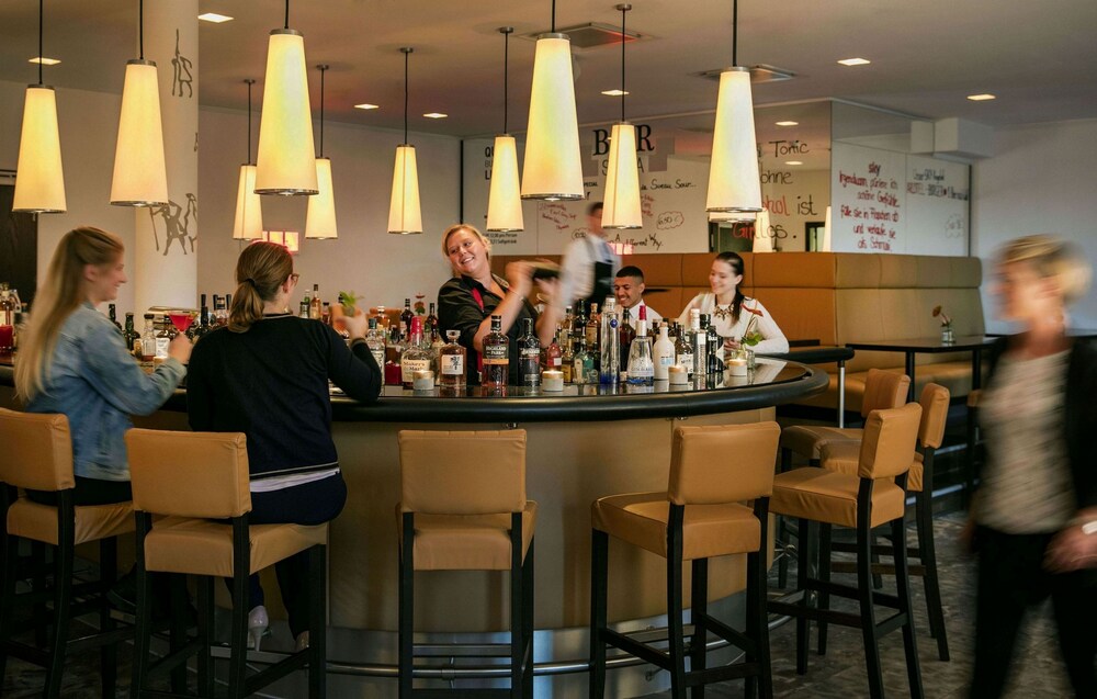 Hotel Bar