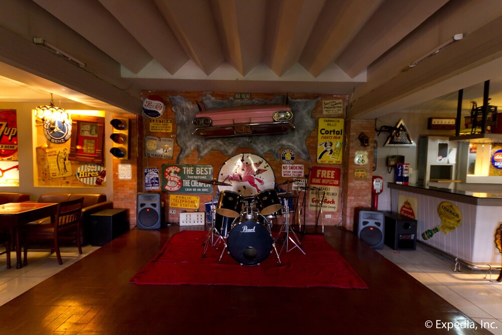 Hotel Bar