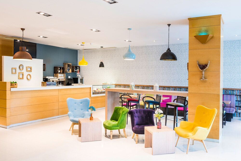 Hotel Bar