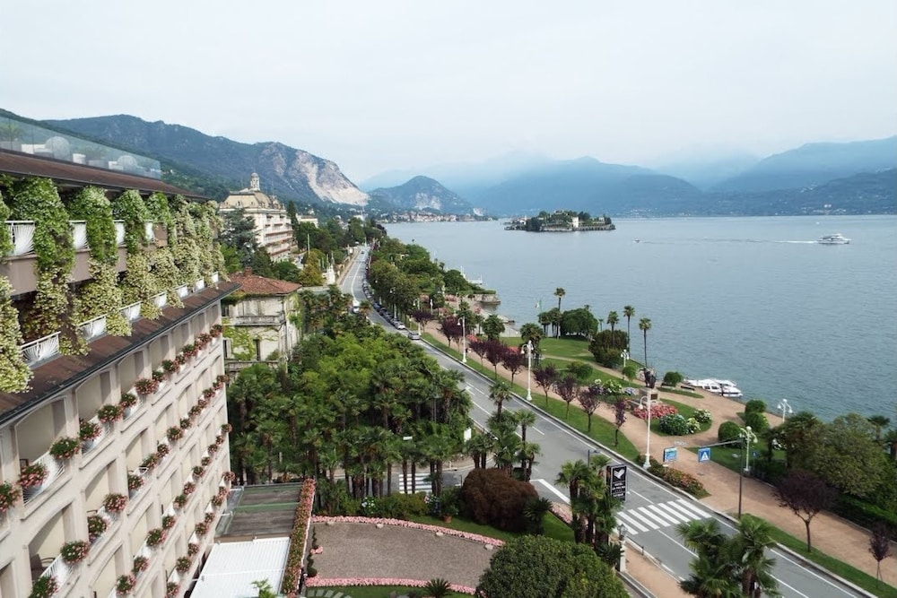 Lake View
