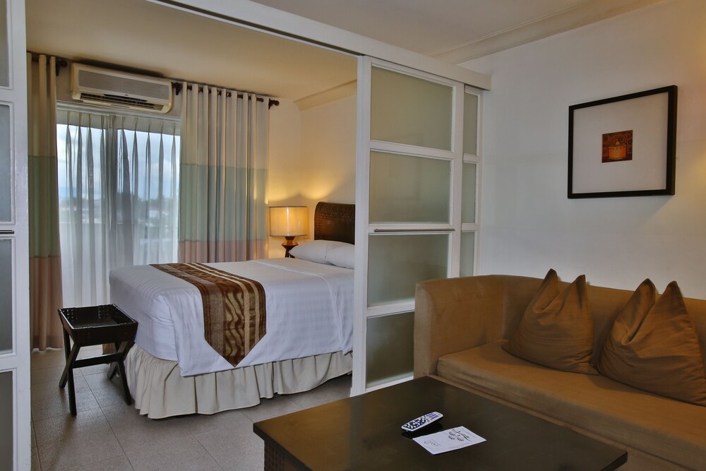 객실 (One Bedroom Suite)