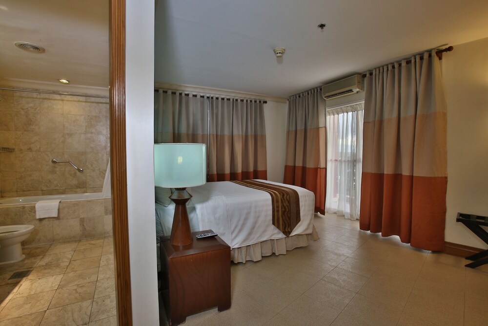객실 (Two Bedroom Deluxe)