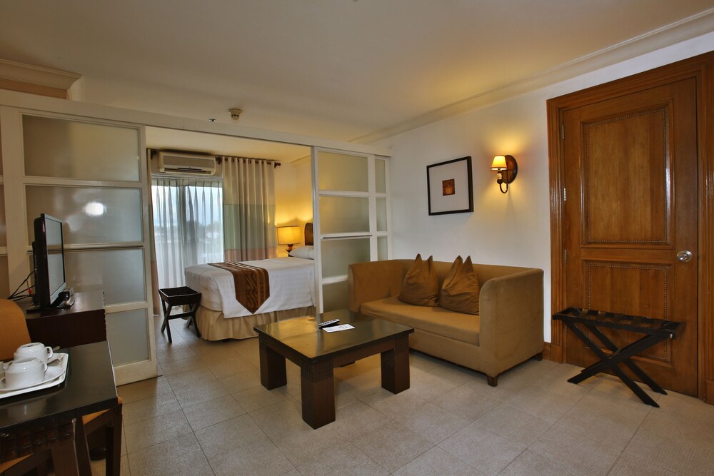 객실 (One Bedroom Suite)