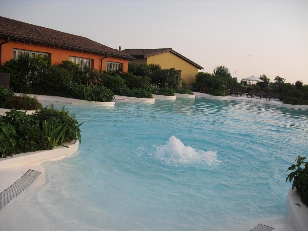 Piscina all'aperto
