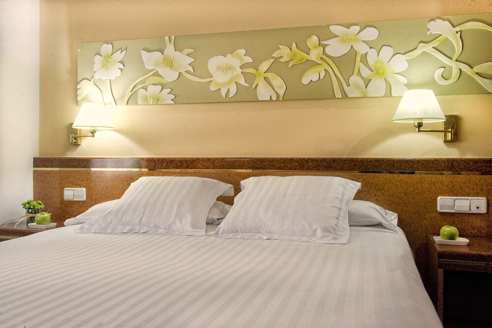 Apartment (4 Adults) - Guestroom