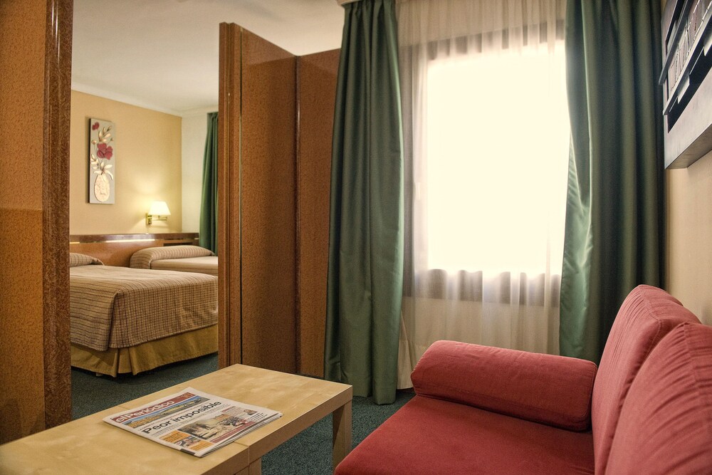 Apartment (3 Adults) - Guestroom
