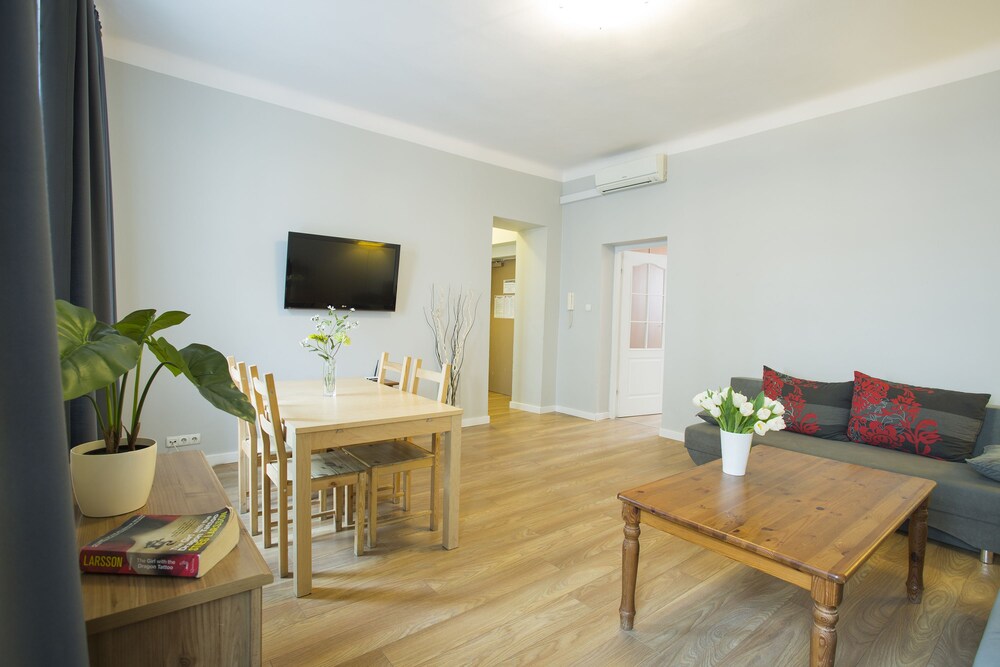 Comfort Apartment, 2 Bedrooms - Living Area