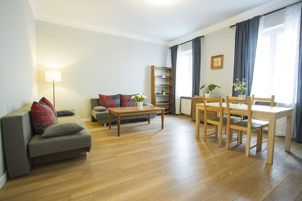 Comfort Apartment, 2 Bedrooms - Living Area
