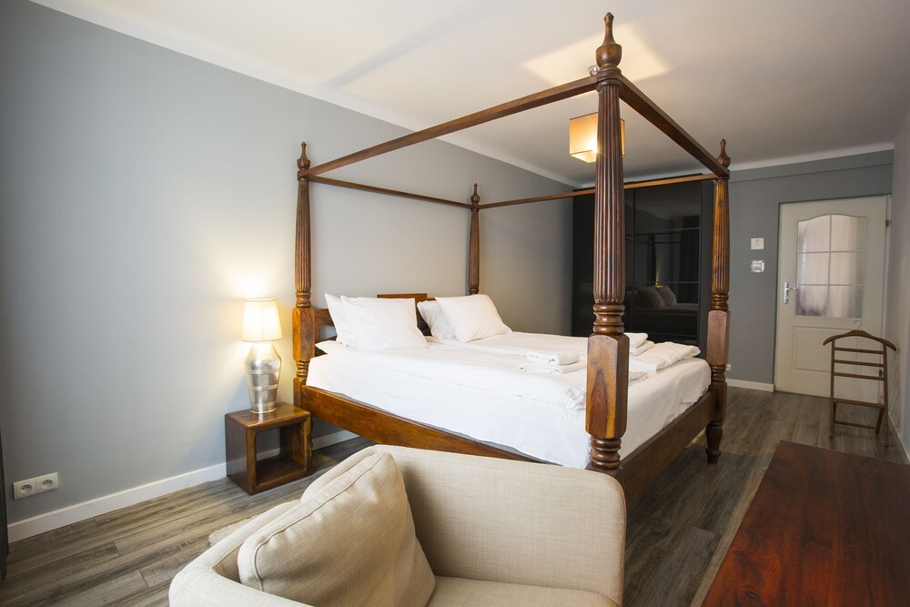 Premium Apartment, 2 Bedrooms - Guestroom