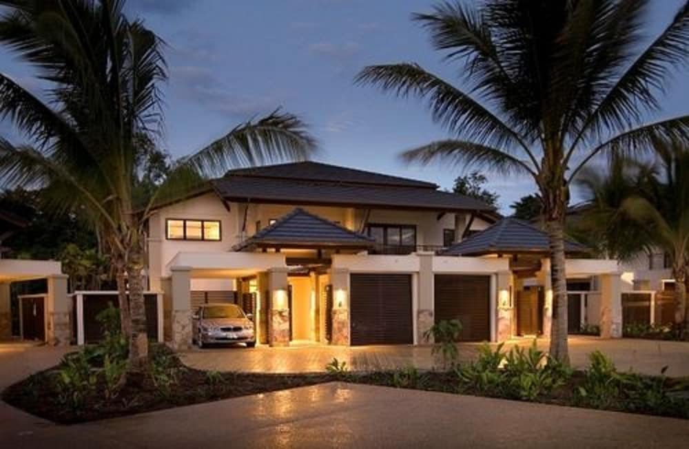 Room, Multiple Beds, Beachfront - Guestroom
