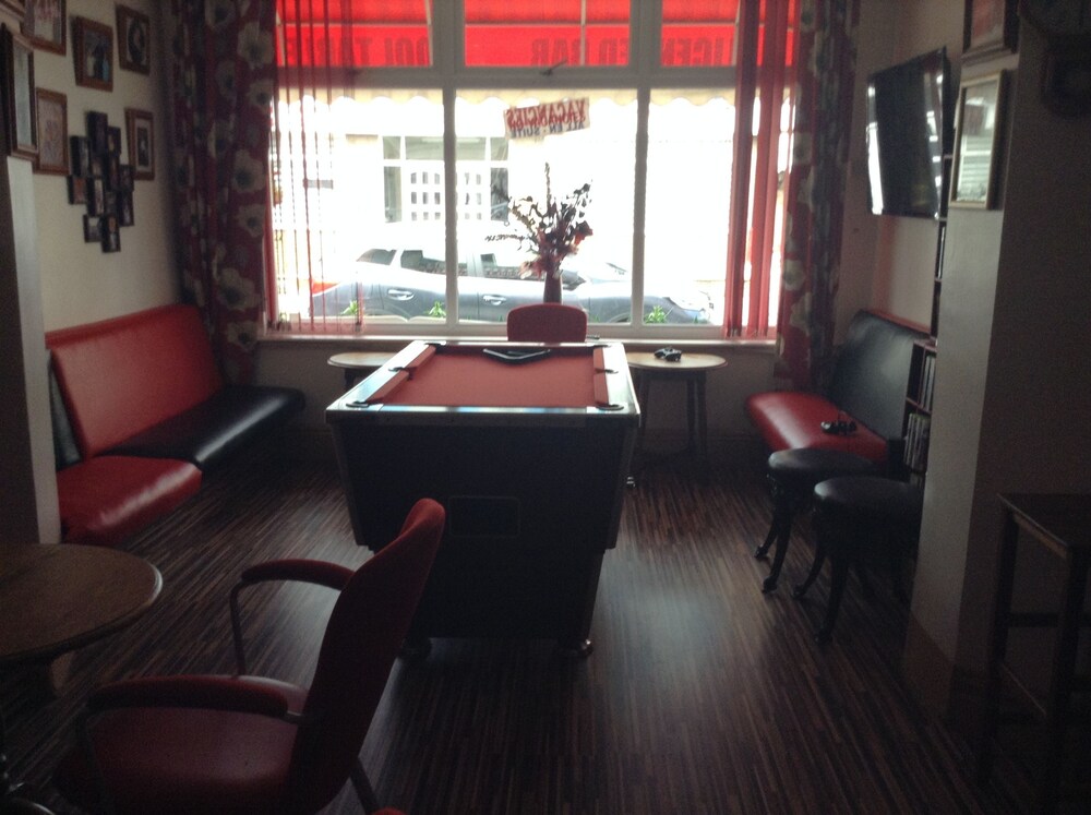 Hotel Bar