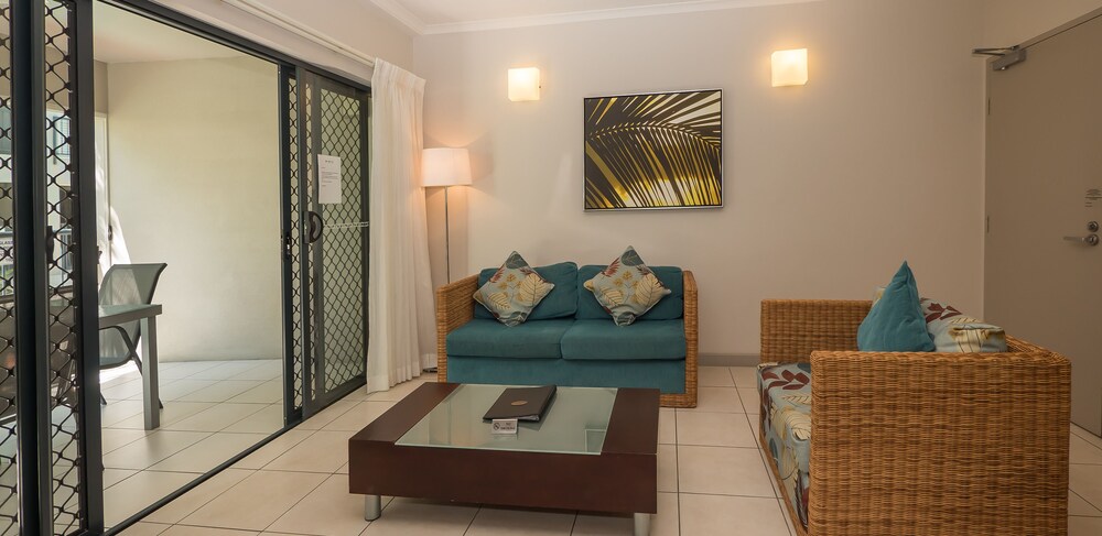 Standard Apartment, 1 Bedroom - Living Area
