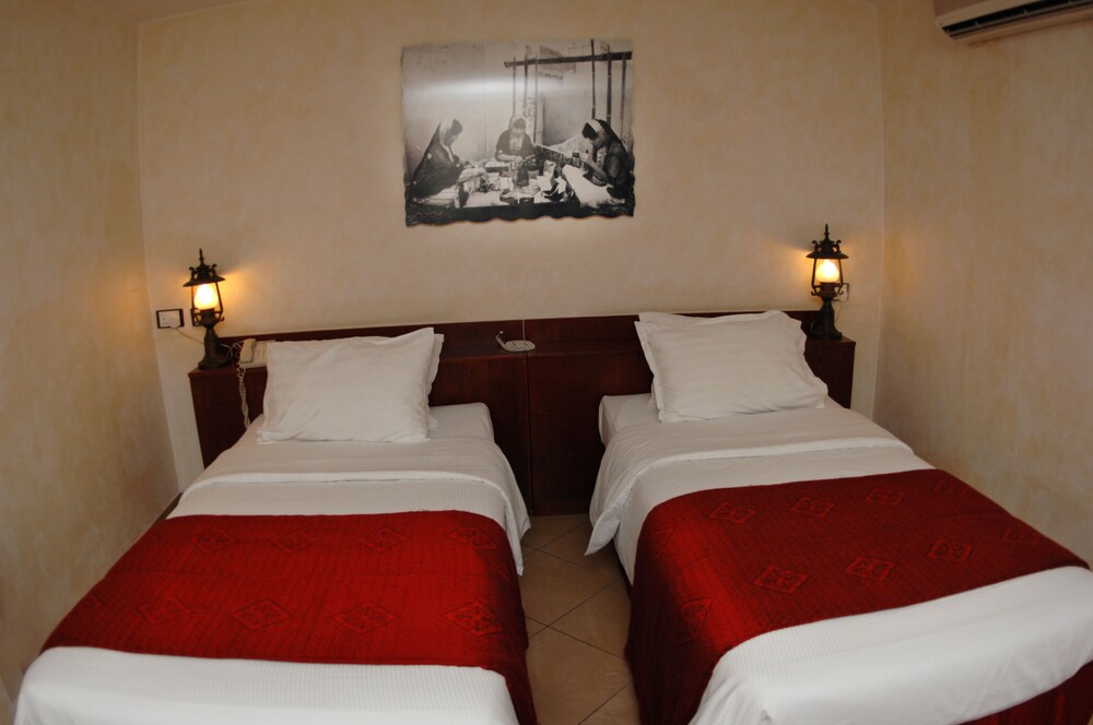 Guestroom