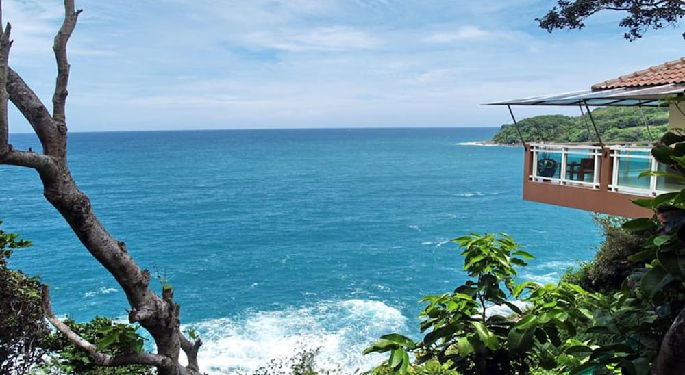 Beach/Ocean View