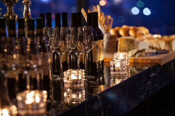 Hotel Bar