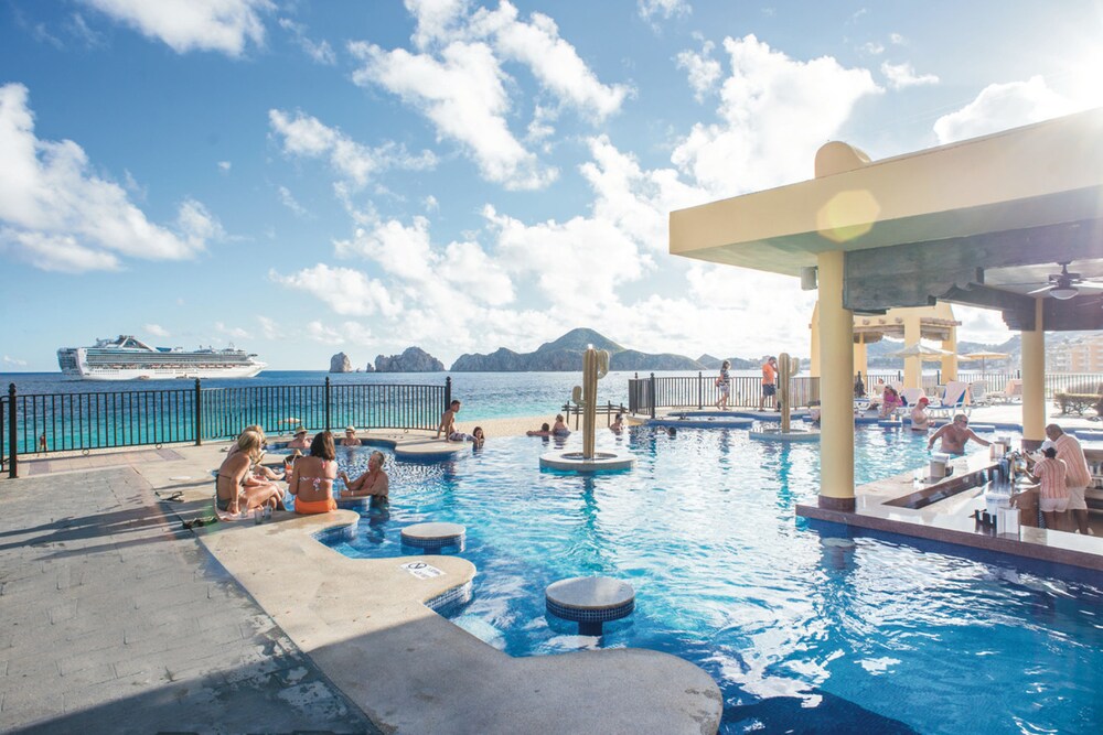 Poolside Bar