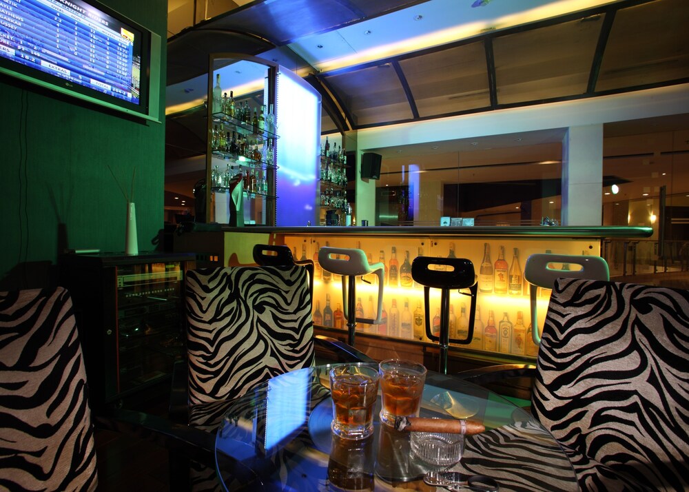Hotel Bar