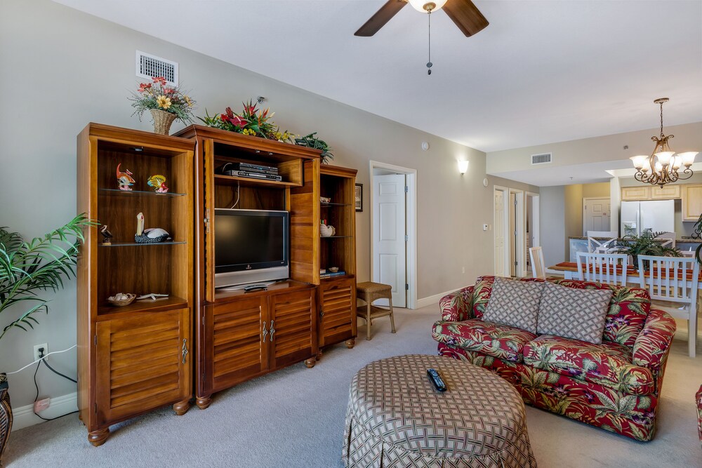 Condo, 2 Bedrooms, 2 Bathrooms, Partial View - Living Room