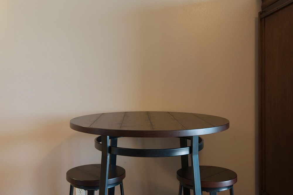 Condo, 1 Bedroom, 2 Bathrooms, Partial View - In-Room Dining