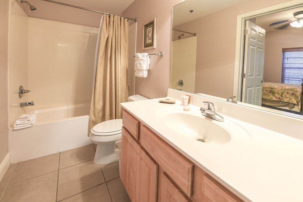 Deluxe Condo, 2 Bedrooms, 2 Bathrooms, Partial View - Bathroom