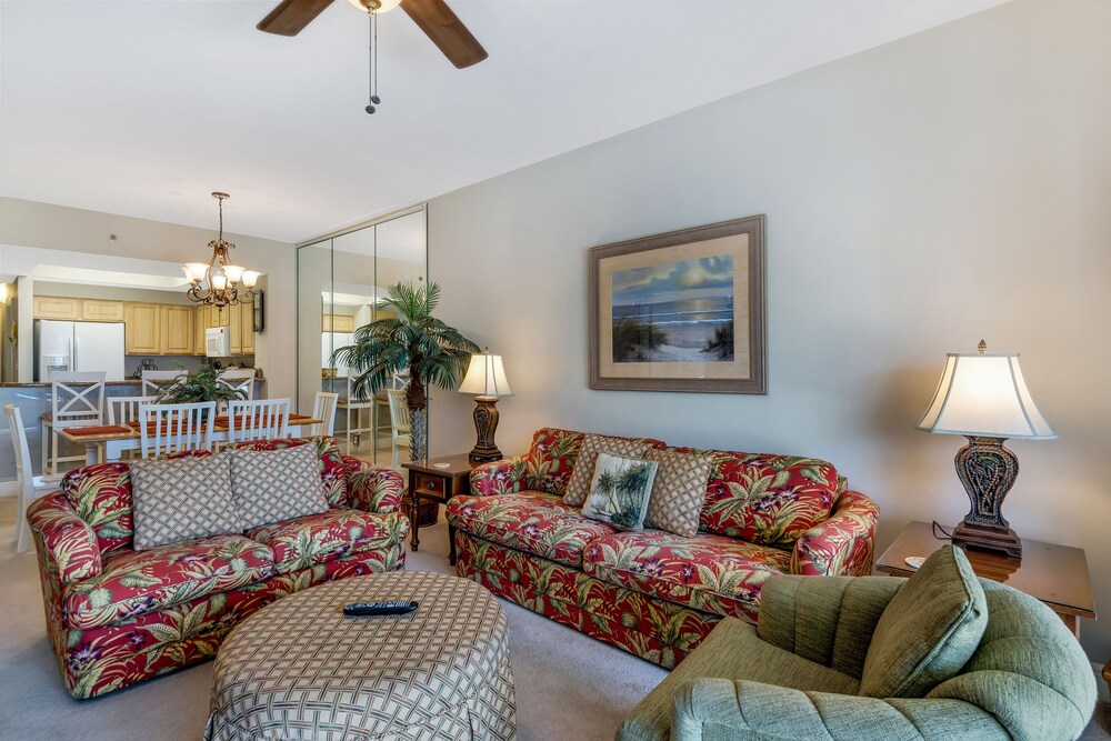 Condo, 2 Bedrooms, 2 Bathrooms, Partial View - Living Room