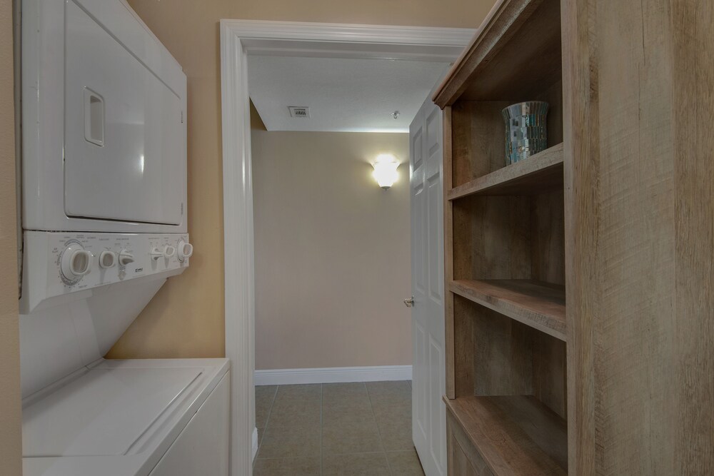 Condo, 1 Bedroom, 2 Bathrooms, Partial View - In-Room Amenity