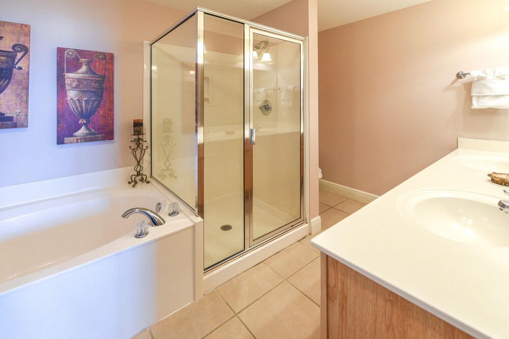 Deluxe Condo, 2 Bedrooms, 2 Bathrooms, Partial View - Bathroom