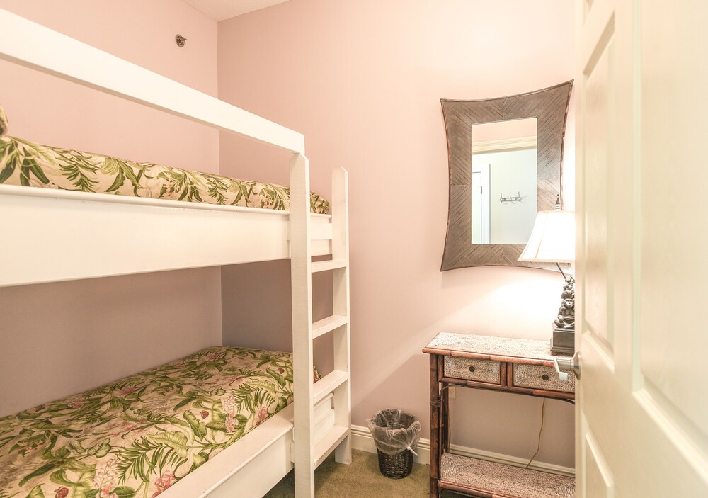 Deluxe Condo, 2 Bedrooms, 2 Bathrooms, Partial View - Childrens Theme Room