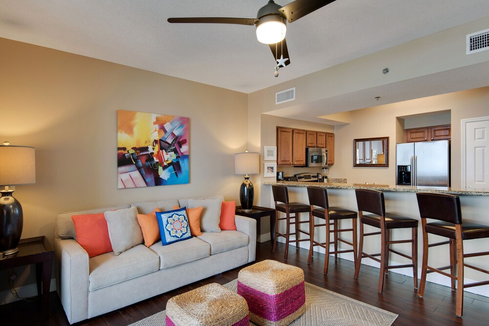 Condo, 1 Bedroom, 2 Bathrooms, Partial View - Living Area
