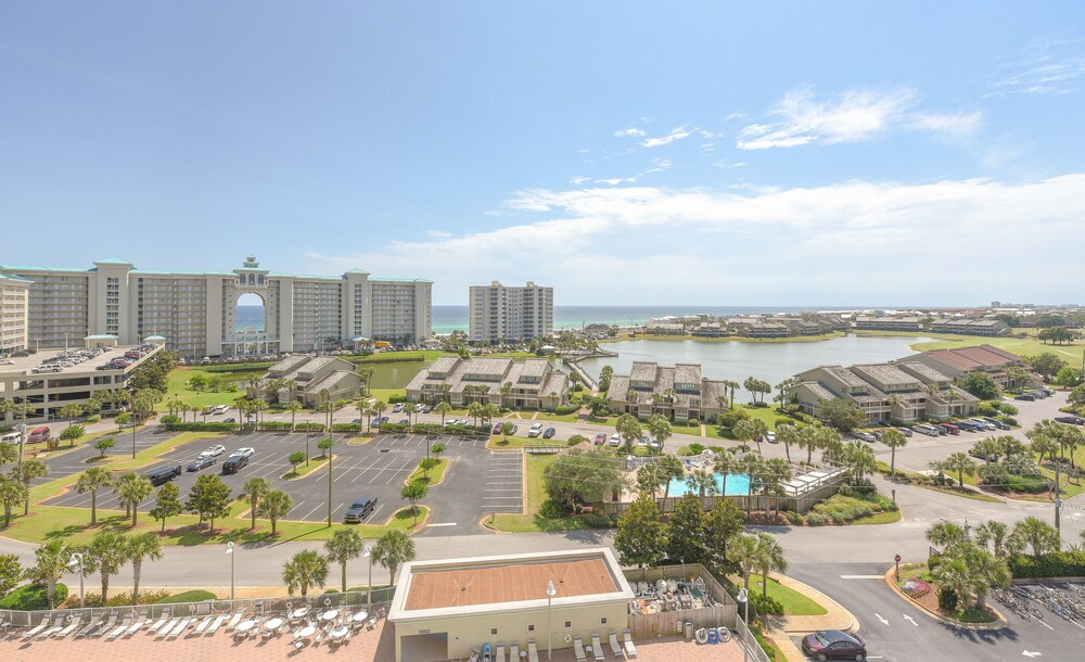 Deluxe Condo, 2 Bedrooms, 2 Bathrooms, Partial View - Balcony