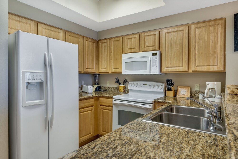 Condo, 2 Bedrooms, 2 Bathrooms, Partial View - In-Room Kitchen