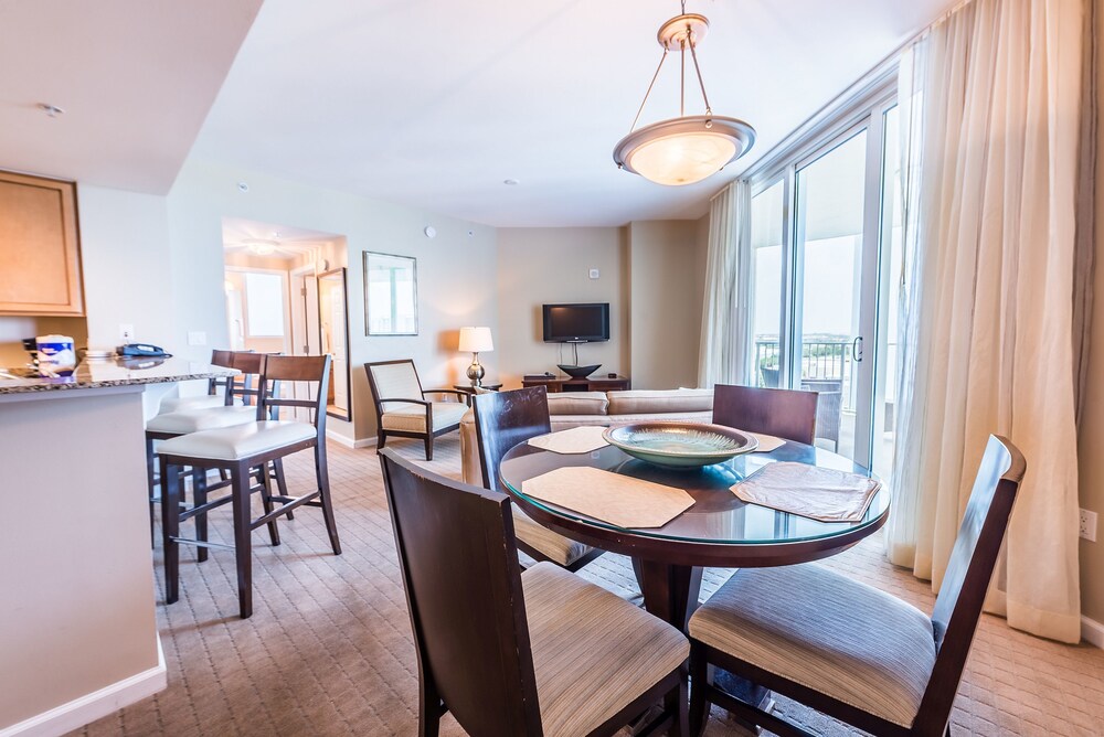 Condo, 2 Bedrooms, 2 Bathrooms - In-Room Dining