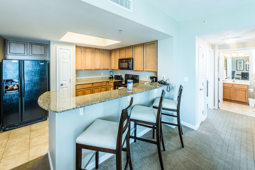 Condo, 2 Bedrooms, 2 Bathrooms - In-Room Dining