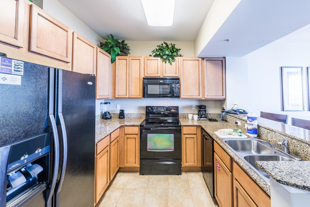 Junior Condo, 2 Bedrooms, 2 Bathrooms - In-Room Kitchen