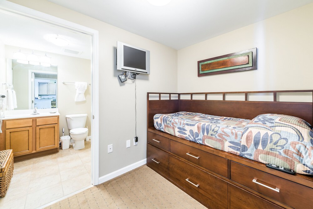 Junior Condo, 2 Bedrooms, 2 Bathrooms - Childrens Theme Room